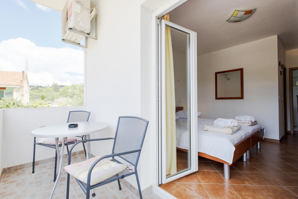 Apartments Marković Stari Grad  Kamer foto