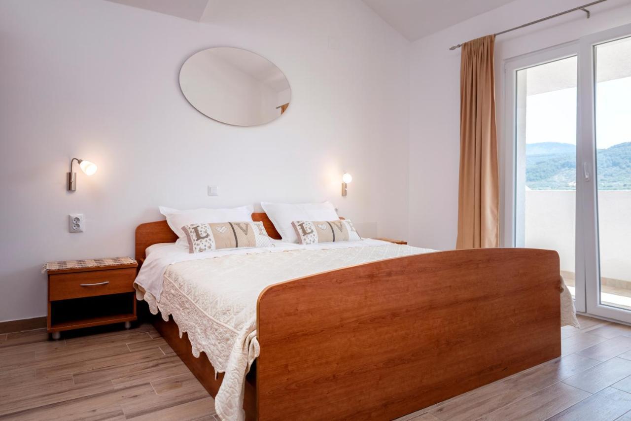 Apartments Marković Stari Grad  Buitenkant foto